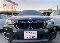 بی ئێم دەبڵیو X1
